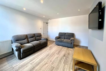 6 bed house, Hazelwood Avenue, Jesmond, Newcastle, NE23HX - Image 2